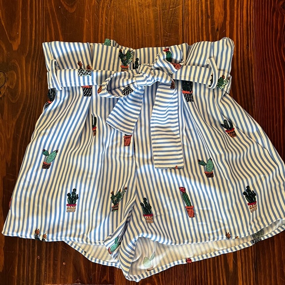DO + BE Blue and White Paper Bag Cactus Shorts with Tie - Picture 1 of 7